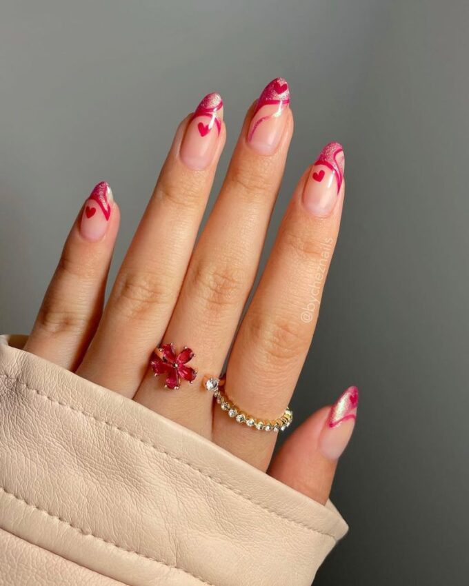 Ongles roses scintillants, base simple