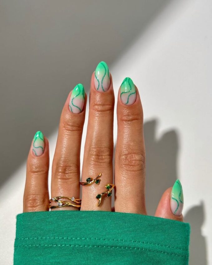 Ongles élégants, nail art vert ludique