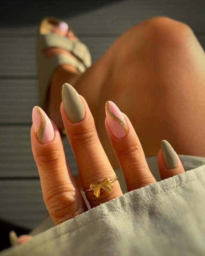 Ongles élégants, ongles vert sauge