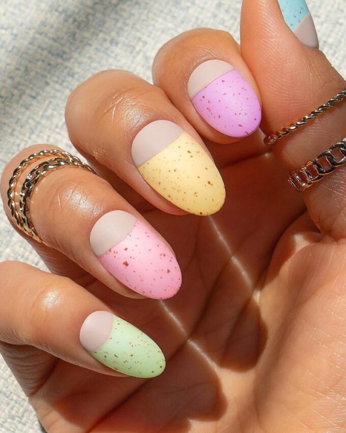 Nail art œuf, idée de manucure de Pâques