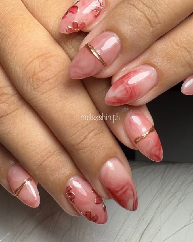 Idée de manucure printanière, ongles roses, nail art floral